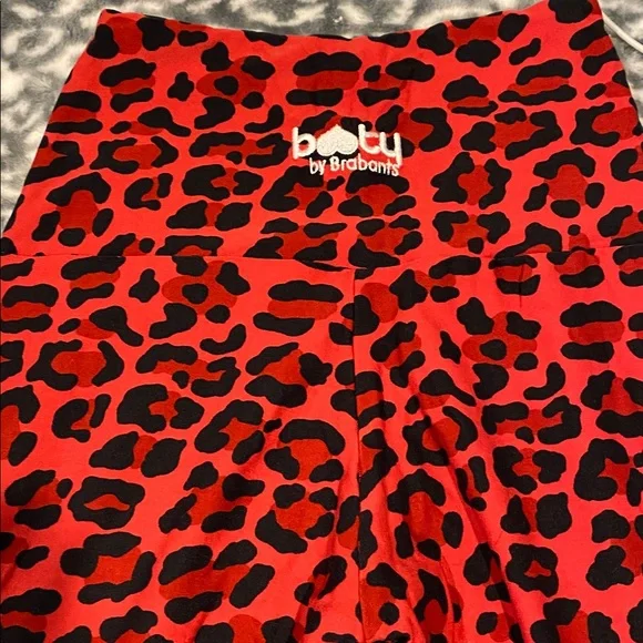 Red and Black Leopard Leggings - Picture 4 of 4